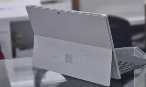 New Laptop Microsoft Surface Pro 4 8GB Intel Core i5 SSD 256GB