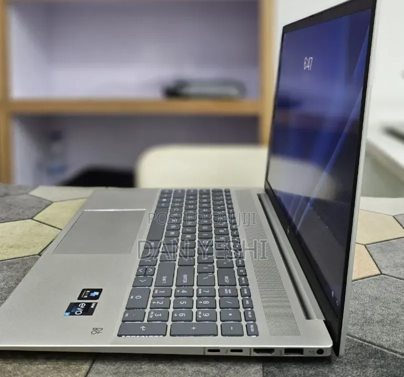 New Laptop HP Pavilion 15 16GB Intel Core i7 SSD 1T
