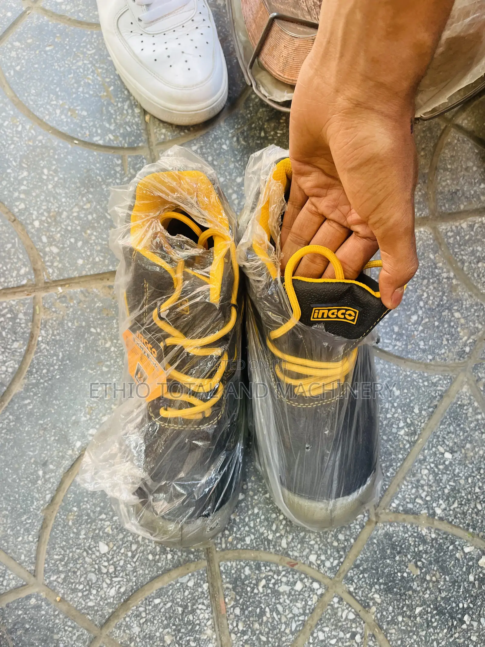 Ingco Safety Shoes 41 Size