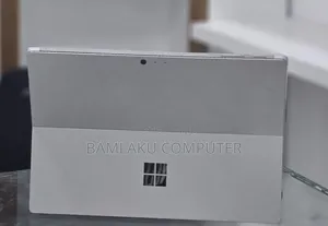 New Laptop Microsoft Surface Pro 4 8GB Intel Core i5 SSD 256GB