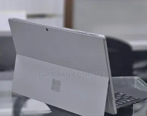 New Laptop Microsoft Surface Pro 4 8GB Intel Core i5 SSD 256GB