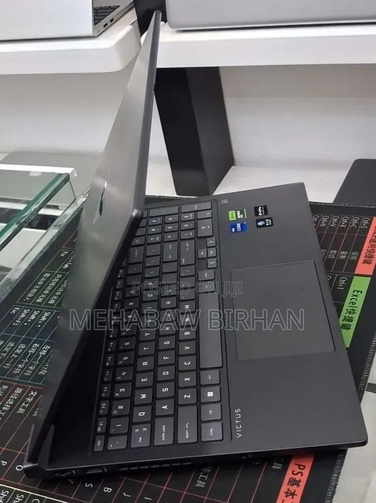 New Laptop HP Victus 16 16GB Intel Core i7 SSD 1T