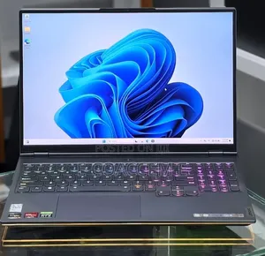 New Laptop Lenovo 16GB AMD Ryzen 9 SSD 1T