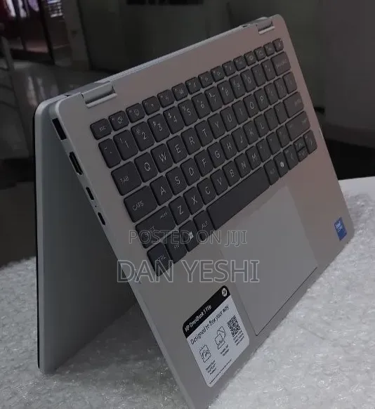 New Laptop HP OmniBook 5 Flip 16GB Intel Core 7 SSD 512GB