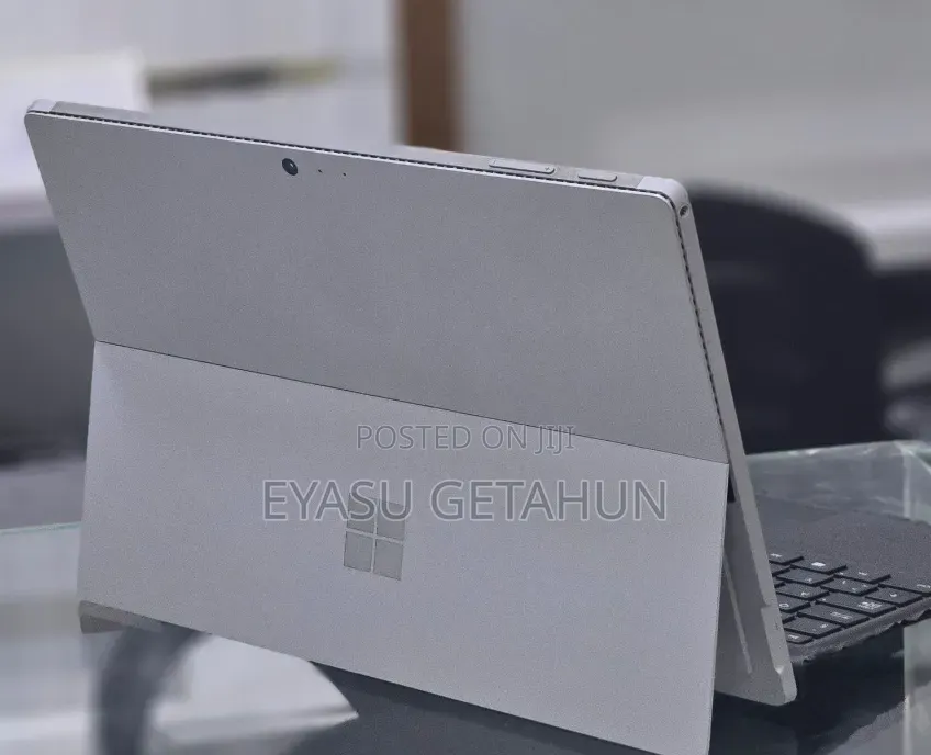 New Laptop Microsoft Surface Pro 4 8GB Intel Core i5 SSD 256GB
