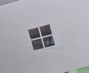 New Laptop Microsoft Surface Pro 4 8GB Intel Core i5 SSD 256GB