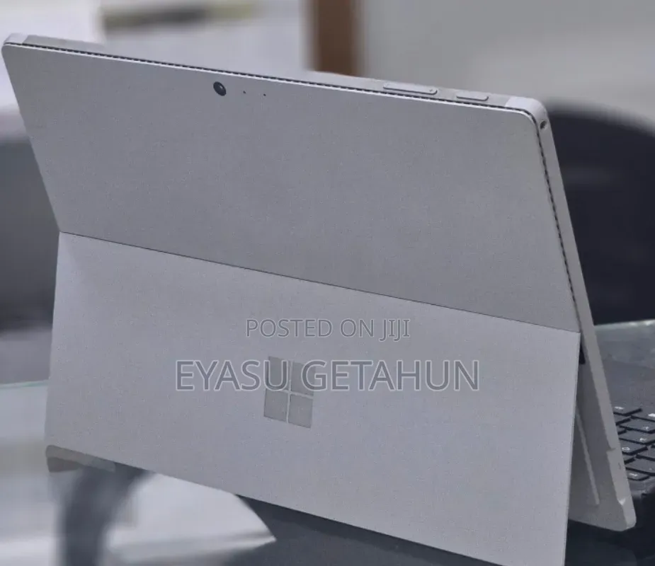 New Laptop Microsoft Surface Pro 4 8GB Intel Core i5 SSD 256GB