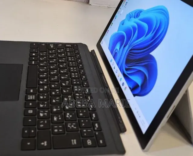 New Laptop Microsoft Surface Pro 7+ 16GB Intel Core i7 SSD 512GB
