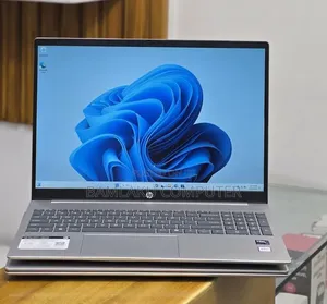 New Laptop HP Pavilion 15 16GB Intel Core Ultra 7 SSD 512GB