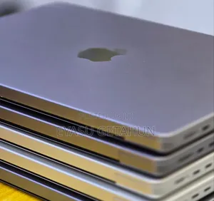 New Laptop Apple MacBook Pro M1 16GB Apple M1 Pro SSD 512GB