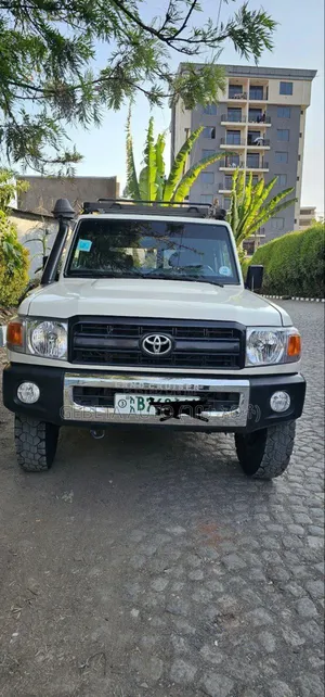 Toyota Land Cruiser 2014