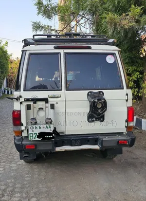 Toyota Land Cruiser 2014