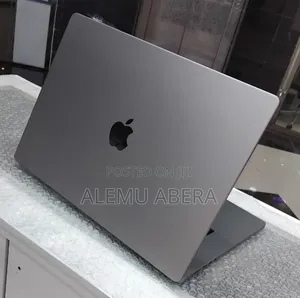 New Laptop Apple MacBook Pro M1 32GB Apple M1 Pro SSD 1T