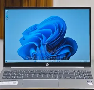 New Laptop HP Pavilion 15 16GB Intel Core Ultra 7 SSD 512GB