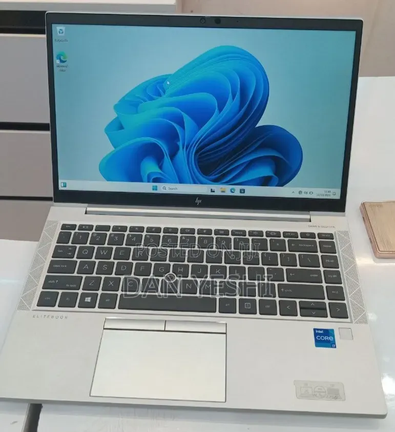 New Laptop HP EliteBook 840 G8 16GB Intel Core i7 SSD 512GB