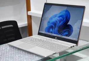 New Laptop HP 8GB Intel Core i5 SSD 512GB