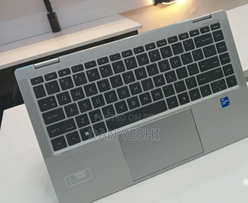 New Laptop HP EliteBook 1040 G8 16GB Intel Core i5 SSD 512GB