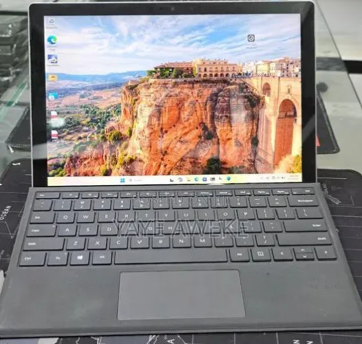 New Laptop Microsoft Surface Pro 7 16GB Intel Core i7 SSD 512GB