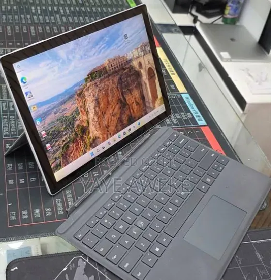 New Laptop Microsoft Surface Pro 7 16GB Intel Core i7 SSD 512GB