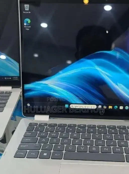 New Laptop HP OmniBook 5 Flip 16GB Intel Core i7 SSD 512GB