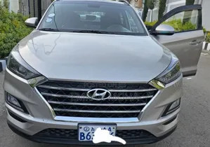 Hyundai Tucson 2020 Gold