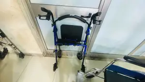Walker阿信hrollator Walking Aid