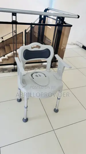 Foldable Adjustable防腐剂toilet Seat 250kg