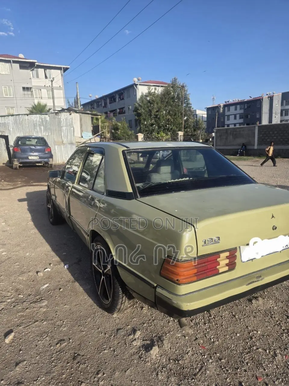 Mercedes-Benz 190 E 1983 Green