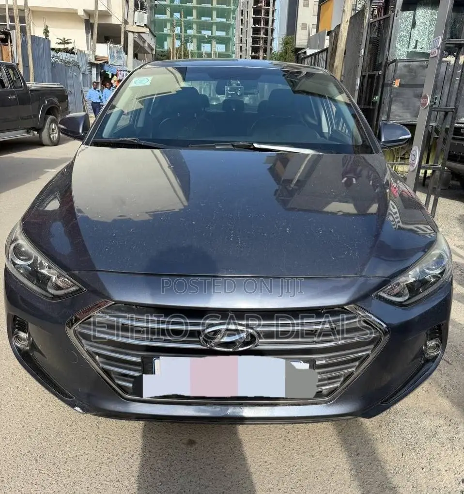 Hyundai Avante 2017 Gray
