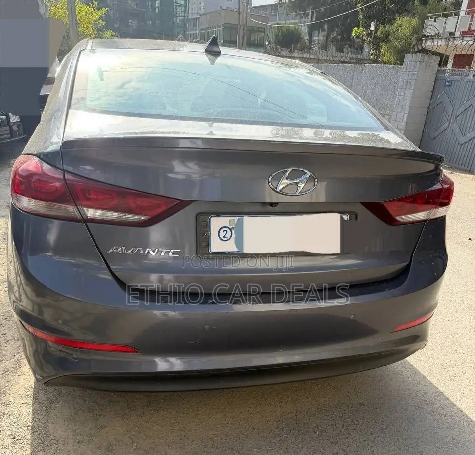 Hyundai Avante 2017 Gray