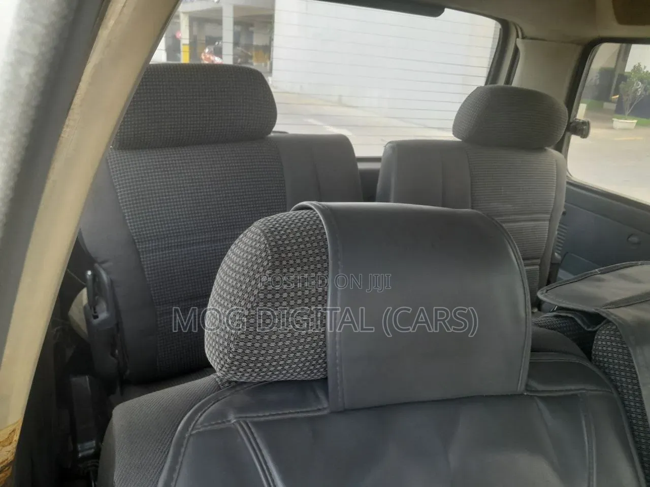 Toyota Land Cruiser 90 1997 Gray