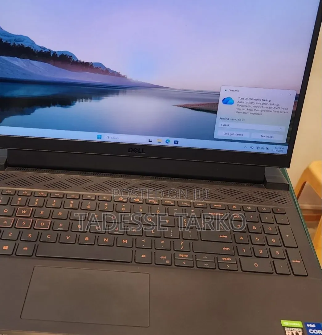 New Laptop Dell G15 5535 16GB Intel Core i7 SSD 512GB