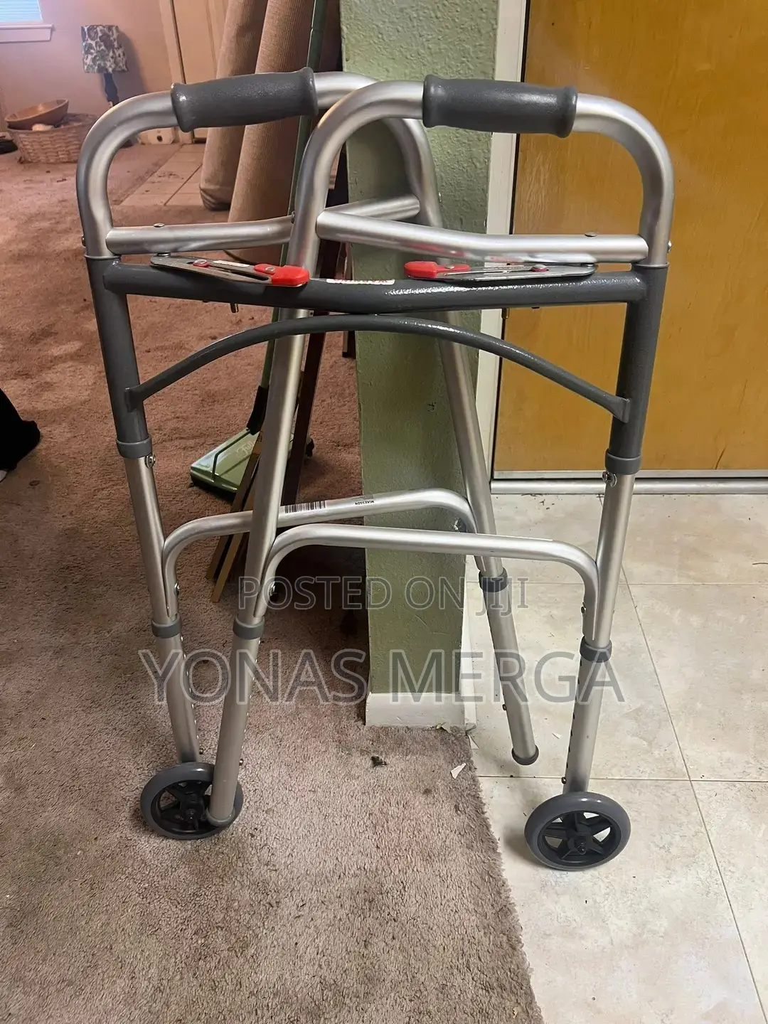 Wheels Is a Foldable, Walker With Tool慴台effortlessly Adjust Walker