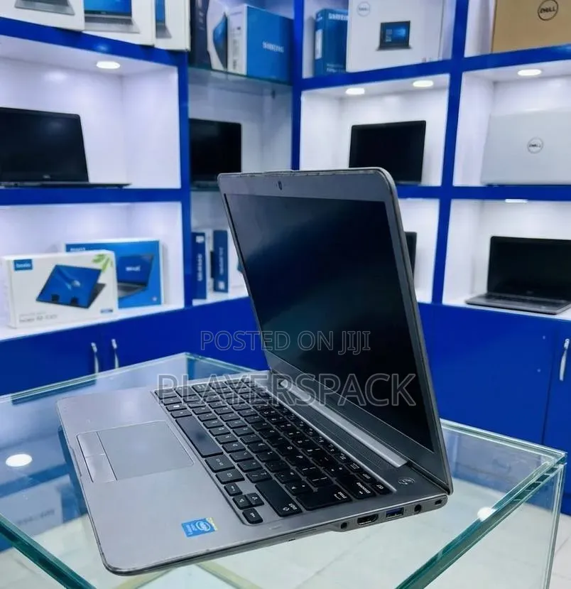 Laptop Samsung 4GB Intel Core i5 HDD 500GB