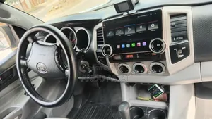 Toyota Tacoma 2011 Silver