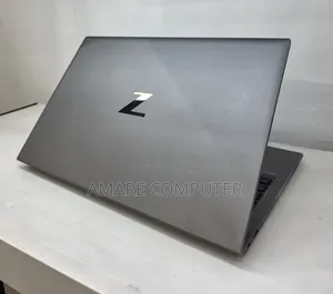 New Laptop HP ZBook Firefly G8 16GB Intel Core i7 SSD 512GB