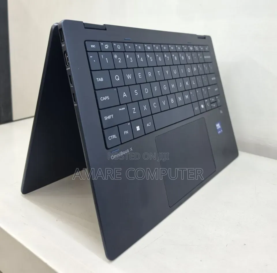 New Laptop HP OmniBook X Flip 14" 16GB Intel Core Ultra 5 SSD 512GB