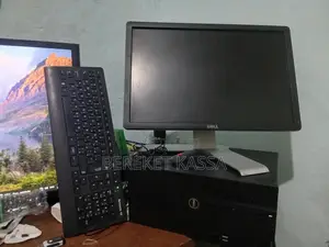 Desktop Computer Dell OptiPlex 3050 8GB Intel Core i5 HDD 1T