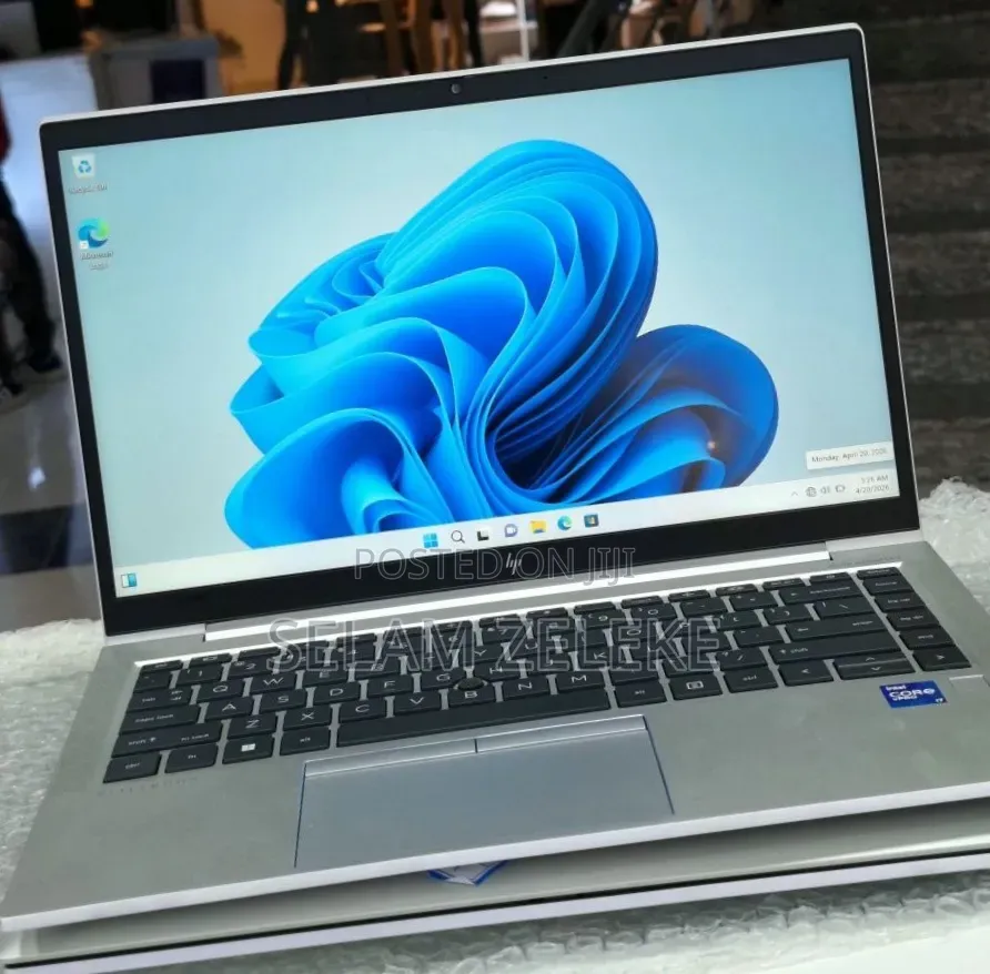 New Laptop HP EliteBook 840 G9 16GB Intel Core i7 SSD 512GB
