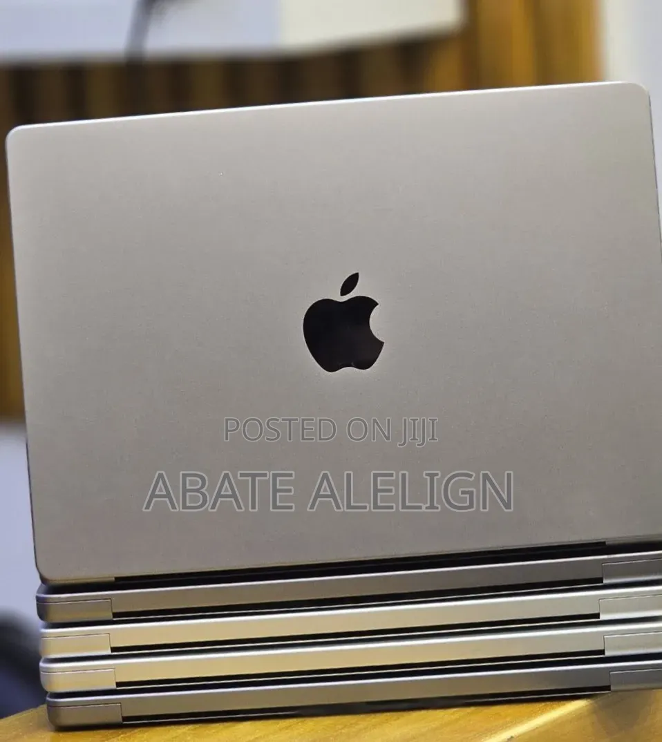 New Laptop Apple MacBook Pro M1 16GB Apple M1 Pro SSD 512GB