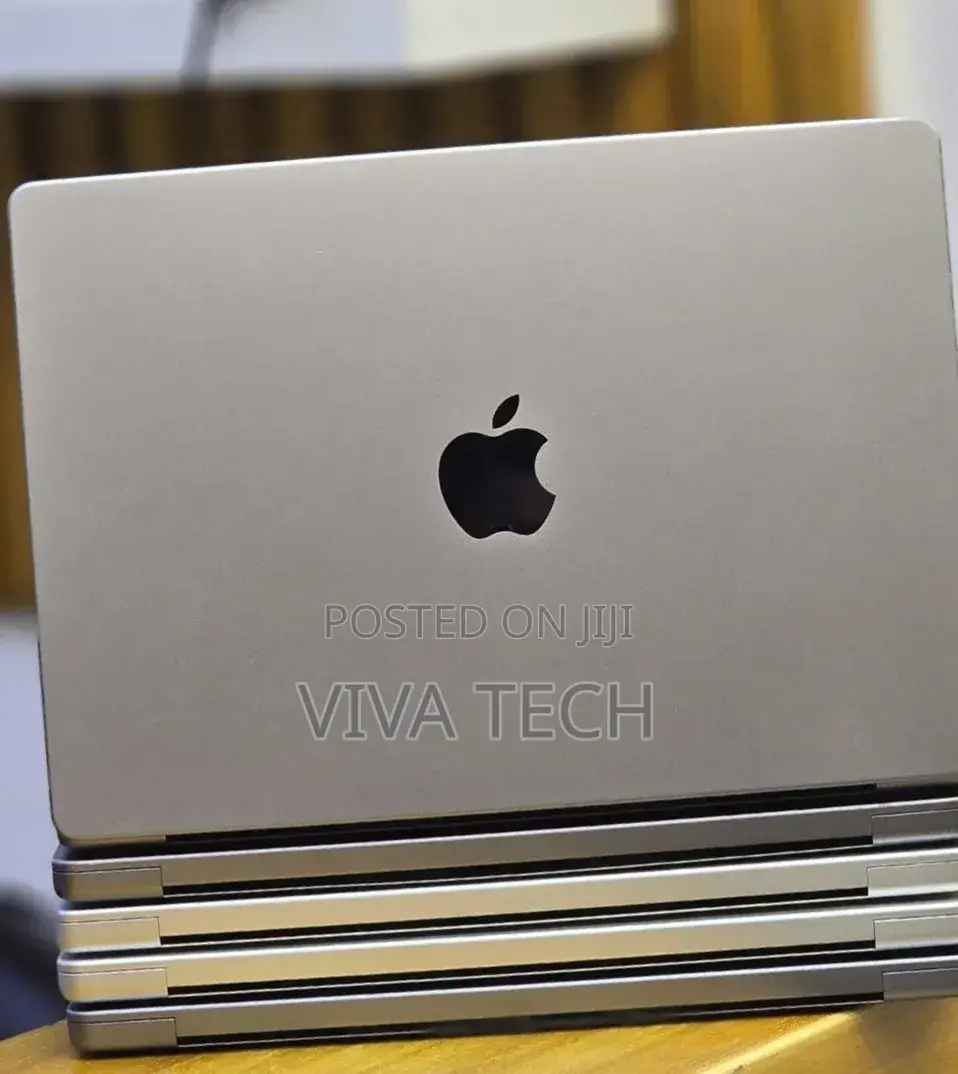 New Laptop Apple MacBook Pro M1 16GB Apple M1 Pro SSD 512GB