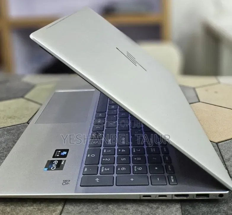 New Laptop HP Pavilion 15 16GB Intel Core i7 SSD 1T