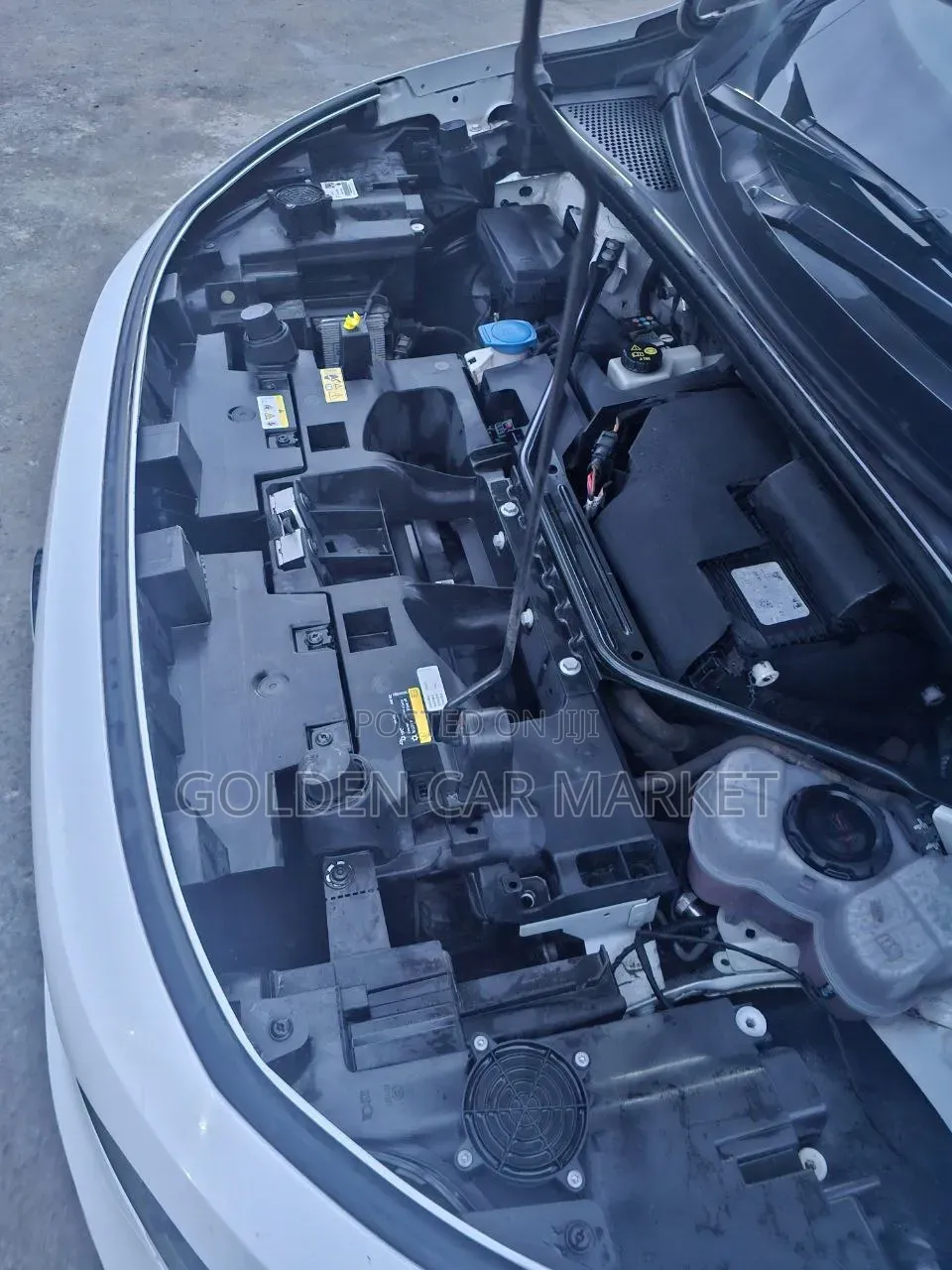 Volkswagen ID.6 2023 White