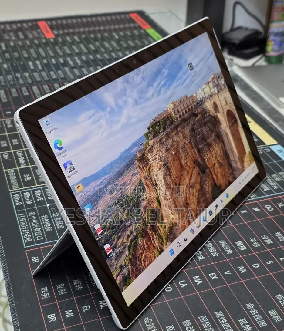 New Laptop Microsoft Surface Pro 7 16GB Intel Core i7 SSD 512GB