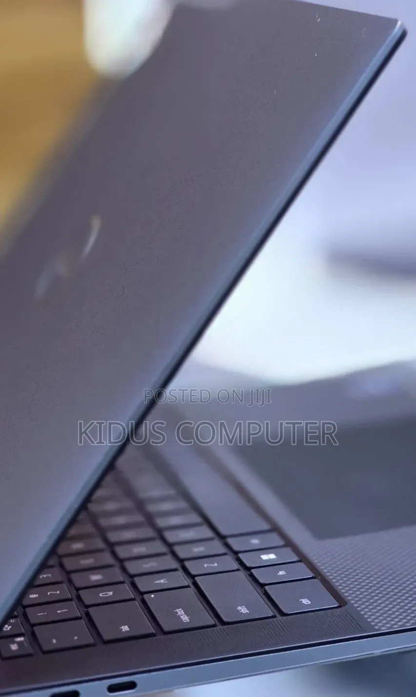 New Laptop Dell Precision 5540 16GB Intel Core i7 SSD 512GB