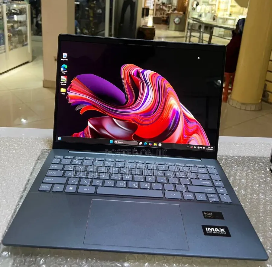 New Laptop HP Pavilion 15 16GB Intel Core Ultra 5 SSD 512GB