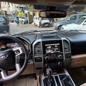 Ford F-150 2017 Red