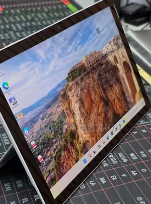 New Laptop Microsoft Surface Pro 7 16GB Intel Core i7 SSD 512GB