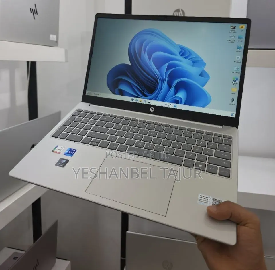 New Laptop HP Stream Notebook 16GB Intel Core i7 SSD 512GB