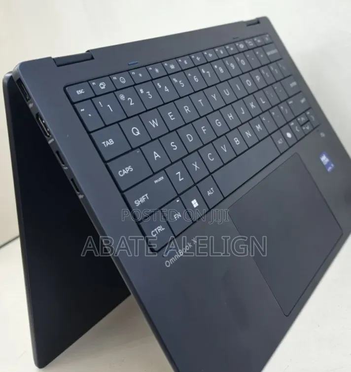 New Laptop HP OmniBook X Flip 14" 16GB Intel Core Ultra 5 SSD 512GB
